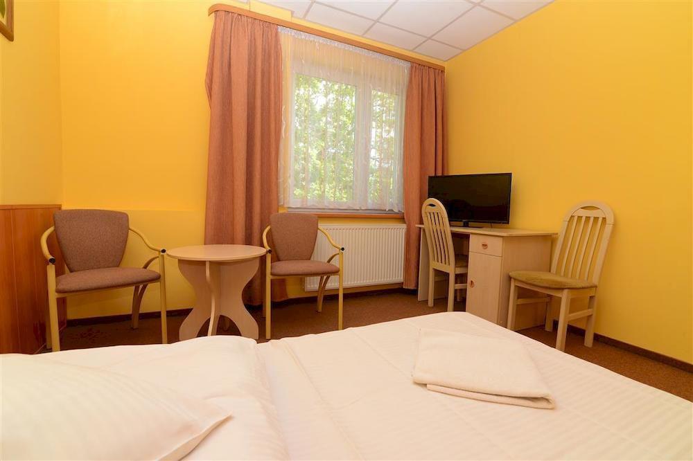 Aparthotel Osrodek Scsk Optima Krakau Exterior foto