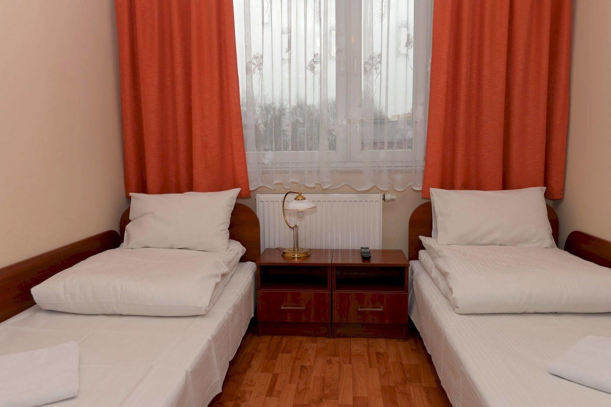 Aparthotel Osrodek Scsk Optima Krakau Exterior foto